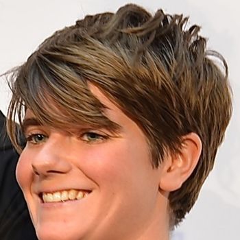 A woman with a pixie shag.